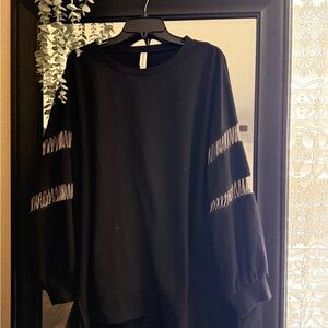 Pebby Forevee Women's Sweater w/ unique sleeve details